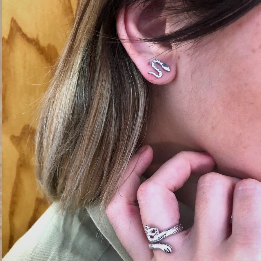 Pendientes de plata con serpiente