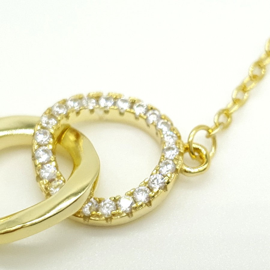 Collar de plata bañado en oro con circonitas