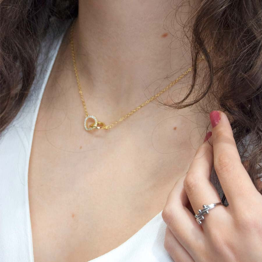 Collar elegante de plata bañado en oro