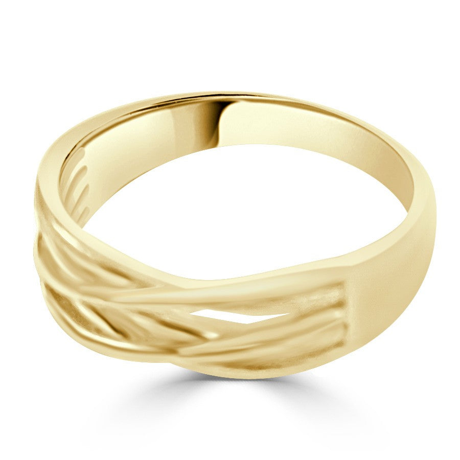 Anillo de plata dorada con hilos cruzados