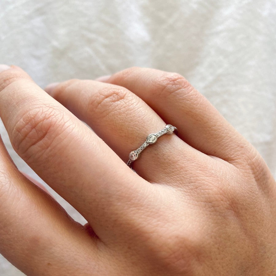 ANILLO DE PLATA ZANCE