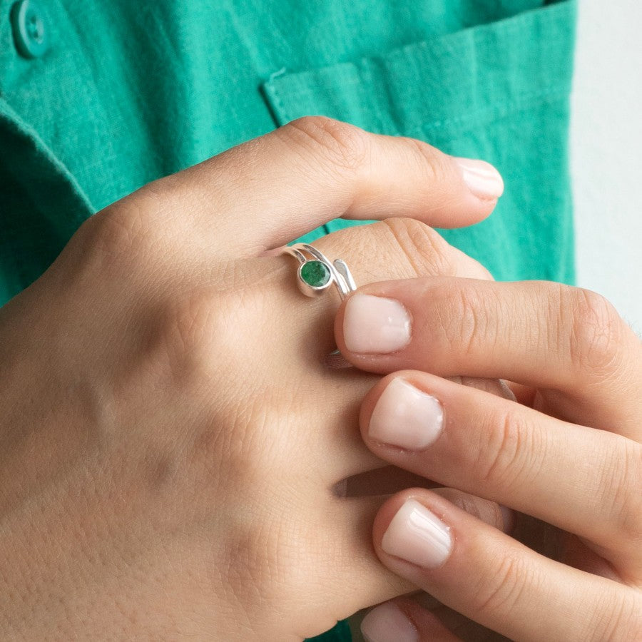 Anillo esmeralda verde