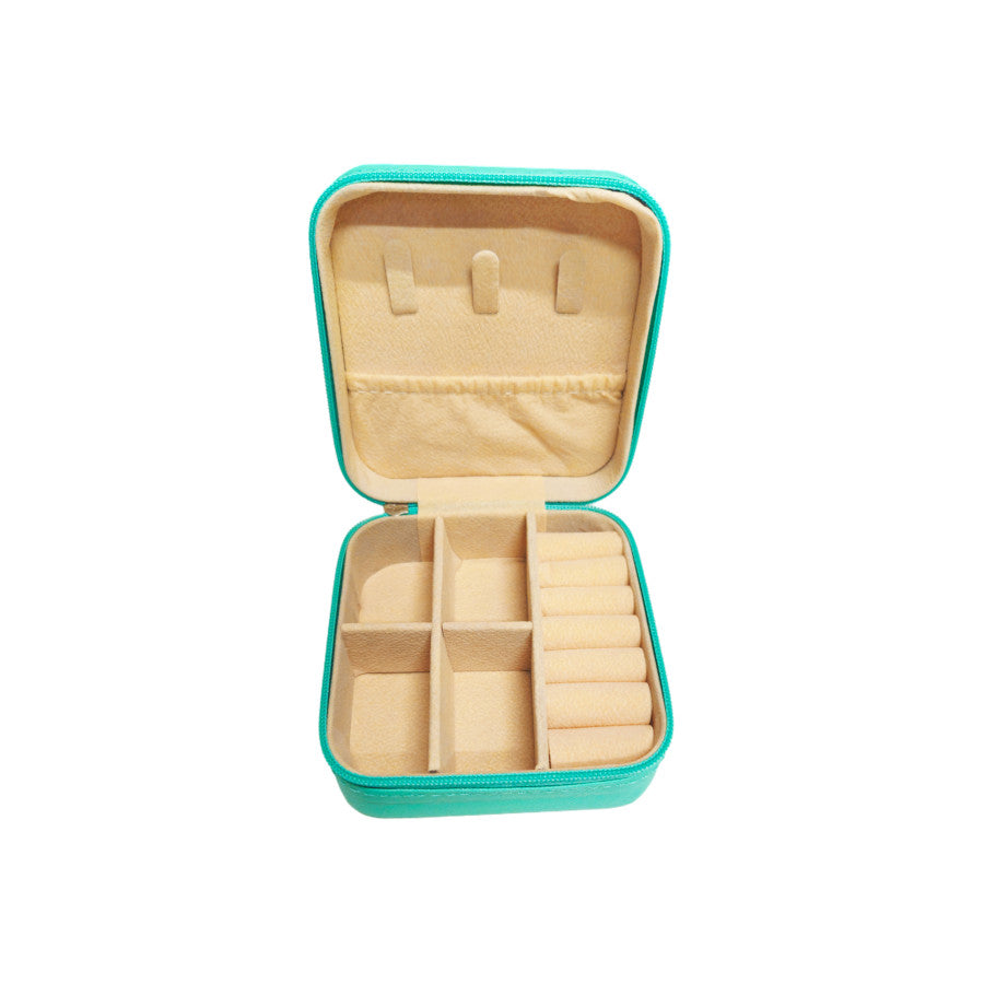 Customizable portable jewelry box