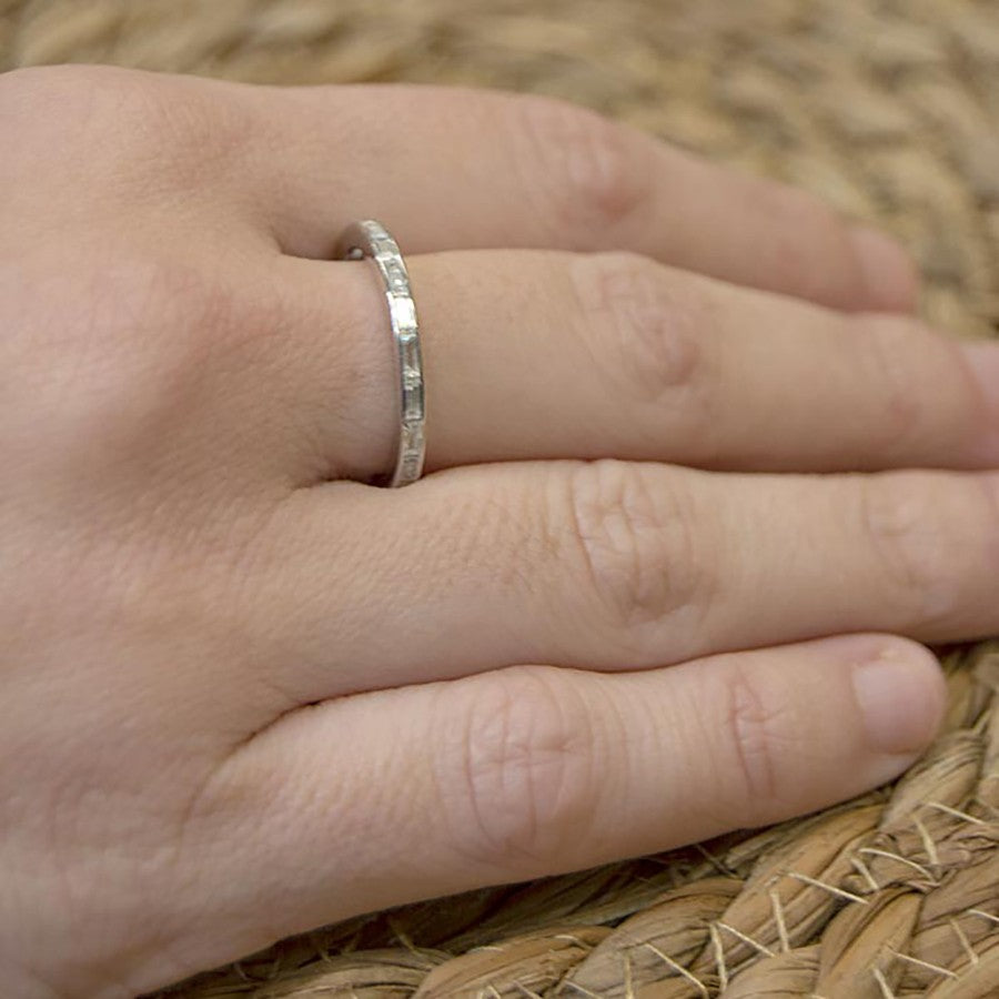 Anillo Bruma circonitas