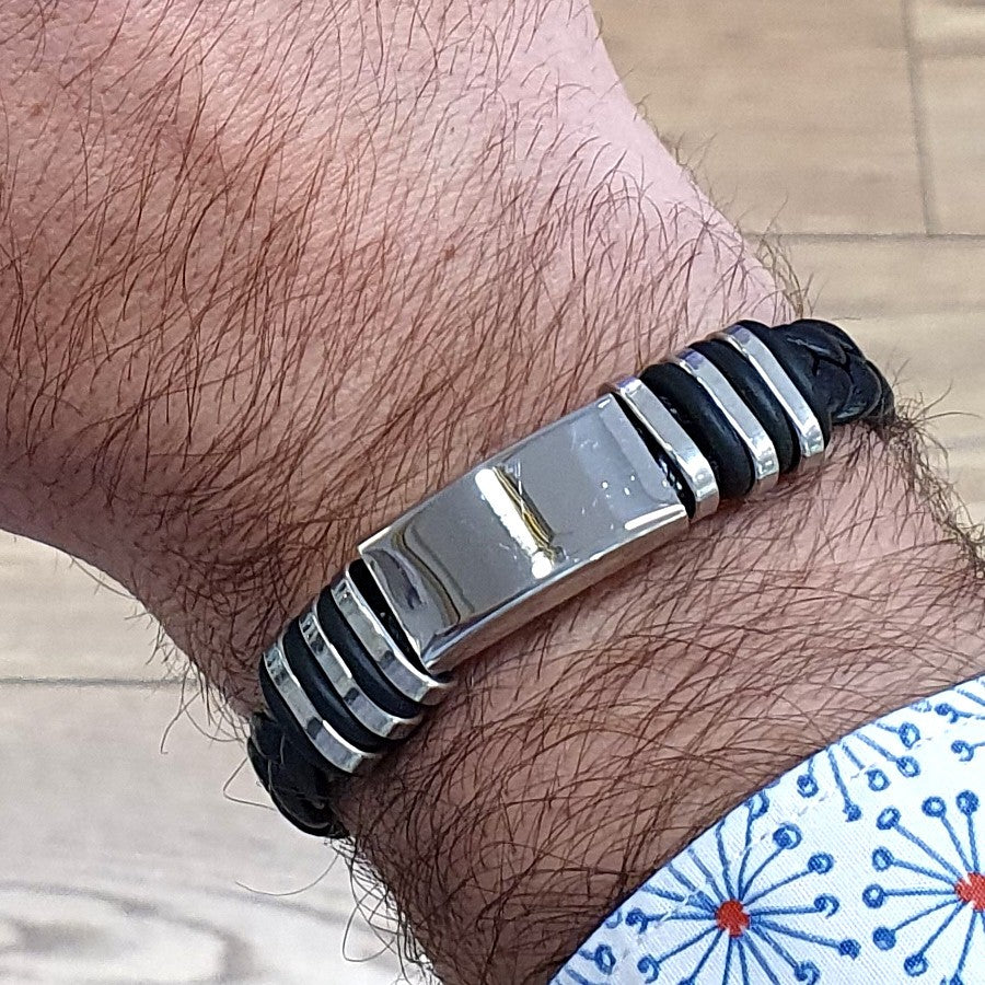 pulsera de diseño para hombres en piel y acero